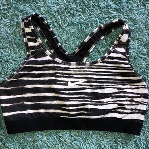 Black and white Nike sports bra
